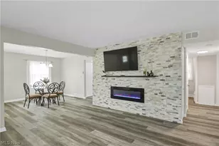 21237 Westwood Rd, Fairview Park, OH 44126 - Photo 7