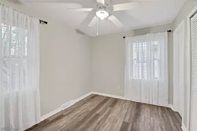 21237 Westwood Road, Fairview Park, OH 44126 - Photo 17