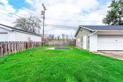 902 Colonel Drive, Loveland, OH 44109 - Photo 5