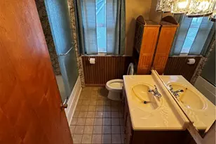 984 Sandusky St, Conneaut, OH 44030 - Photo 5