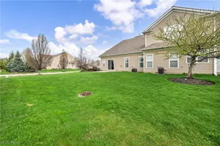 8330 Beaumont Dr, Mentor, OH 44060 - Photo 41