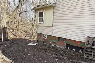 729 Valley Ave, East Liverpool, OH 43920 - Photo 3