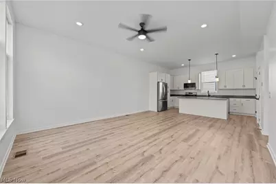 1922 W 47th Avenue, Loveland, OH 44102 - Photo 9
