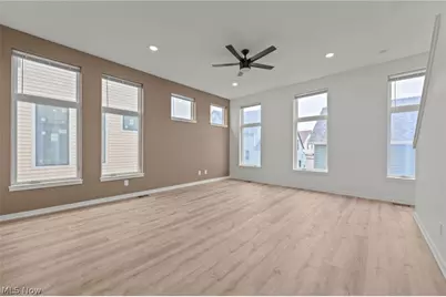 1922 W 47th Avenue, Loveland, OH 44102 - Photo 11