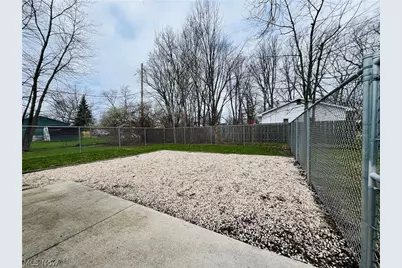 7063 Lake Road, Madison, OH 44057 - Photo 15