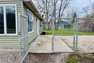 7063 Lake Rd, Madison, OH 44057 - Photo 13