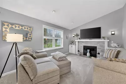 551 Picadilly Circle, Akron, OH 44319 - Photo 17