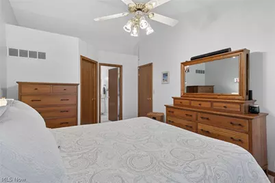 551 Picadilly Circle, Akron, OH 44319 - Photo 23