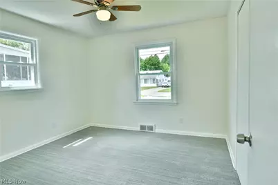 73 N Edgehill Avenue, Youngstown, OH 44515 - Photo 27
