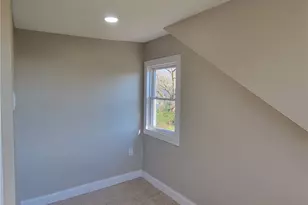 12621 Hirst Ave, Loveland, OH 44135 - Photo 17