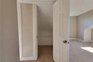 12621 Hirst Ave, Loveland, OH 44135 - Photo 15