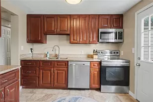 3671 Windjammer Cove, Aurora, OH 44202 - Photo 7