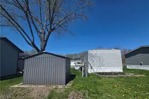 108 Gulf Stream Ln SE, New Philadelphia, OH 44663 - Photo 5