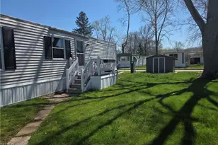 108 Gulf Stream Ln SE, New Philadelphia, OH 44663 - Photo 3