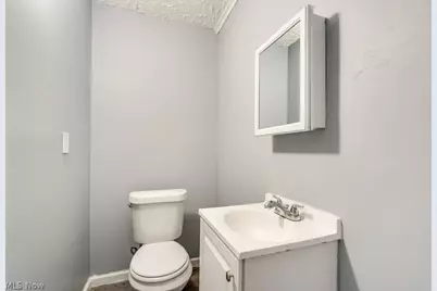 1090 Greenwood Avenue, Akron, OH 44320 - Photo 11