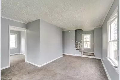 1090 Greenwood Avenue, Akron, OH 44320 - Photo 3