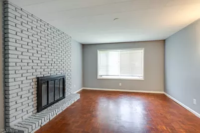 20503 Mountville Drive, Maple Heights, OH 44137 - Photo 11