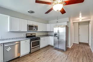 20503 Mountville Dr, Maple Heights, OH 44137 - Photo 15