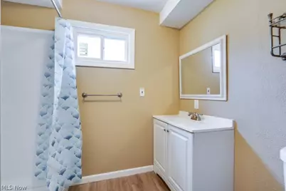 20503 Mountville Drive, Maple Heights, OH 44137 - Photo 17