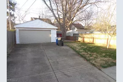 17451 Woodford Avenue, Oakwood, OH 44107 - Photo 5