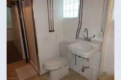 17451 Woodford Avenue, Oakwood, OH 44107 - Photo 29