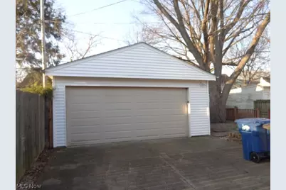 17451 Woodford Avenue, Oakwood, OH 44107 - Photo 33