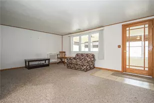 112 Cole St, Barnesville, OH 43713 - Photo 13