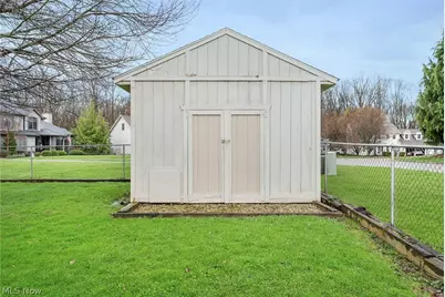 6369 Ridgeview Avenue, Austintown, OH 44515 - Photo 9