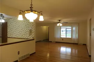 6204 Meadview Dr, Green Hills, OH 44131 - Photo 15