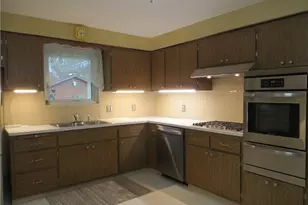 6204 Meadview Dr, Green Hills, OH 44131 - Photo 19
