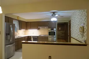 6204 Meadview Dr, Green Hills, OH 44131 - Photo 21