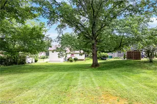 9355 Hyde Park Dr, Twinsburg, OH 44087 - Photo 29