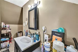 7914 Dorver Ave, Loveland, OH 44105 - Photo 13