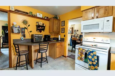 3720 Carl Street NW, Uniontown, OH 44685 - Photo 5