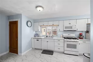 1427 S Lakeview Blvd, Lorain, OH 44052 - Photo 5