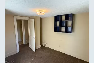 197 W State Street, Barberton, OH 44203 - Photo 15