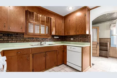 752 Larzelere Avenue, Zanesville, OH 43701 - Photo 15