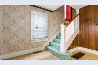 752 Larzelere Avenue, Zanesville, OH 43701 - Photo 9