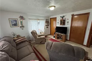 34046 Sylvia Dr, Eastlake, OH 44095 - Photo 15