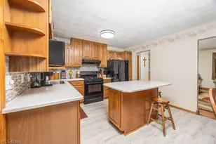 97 Woodland Acres Rd, Marietta, OH 45750 - Photo 9