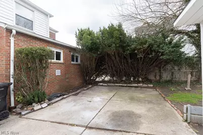 3596 Warren Road, Loveland, OH 44111 - Photo 25