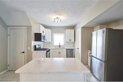 2111 Wascana Avenue, Oakwood, OH 44107 - Photo 11