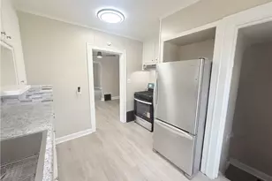 138 Roslyn, Youngstown, OH 44505 - Photo 3