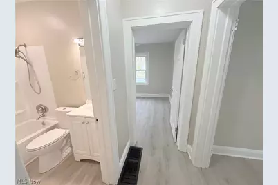 138 Roslyn, Youngstown, OH 44505 - Photo 7