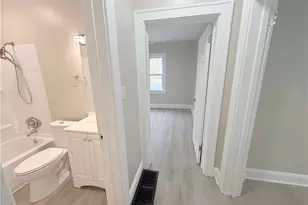 138 Roslyn, Youngstown, OH 44505 - Photo 7