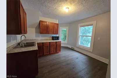 1412 Woodland Avenue NW, Canton, OH 44703 - Photo 3