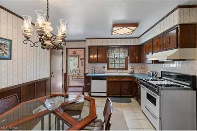 525 Narragansett Drive, Tallmadge, OH 44278 - Photo 7