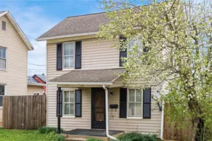 30 Spring St, Roseville, OH 43777 - Photo 1