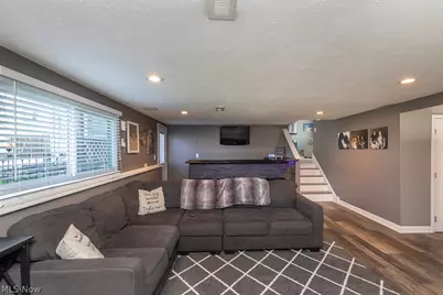 24798 Mitchell Drive, North Olmsted, OH 44070 - Photo 15
