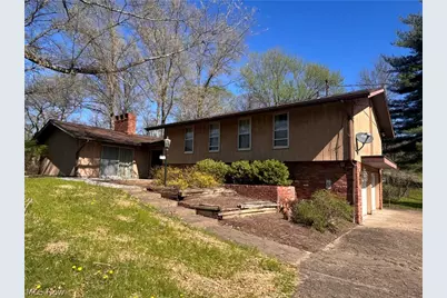 105 Colegate Woods Drive, Marietta, OH 45750 - Photo 1